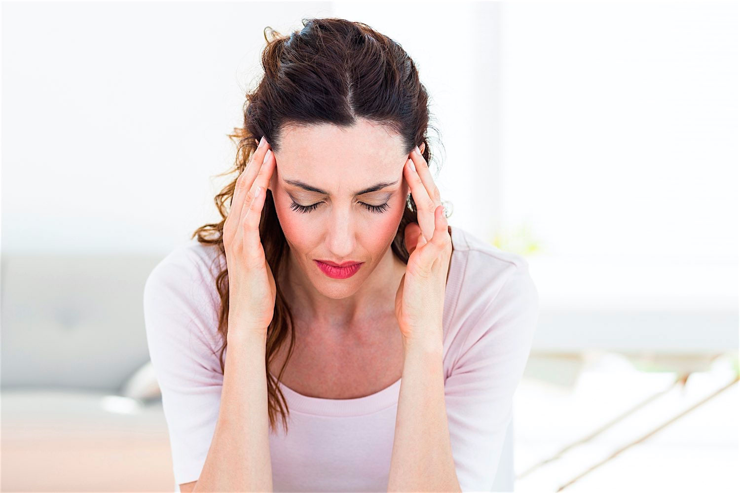 Психосоматика мигрени у женщин: симптомы, причины, лечение, профилактика